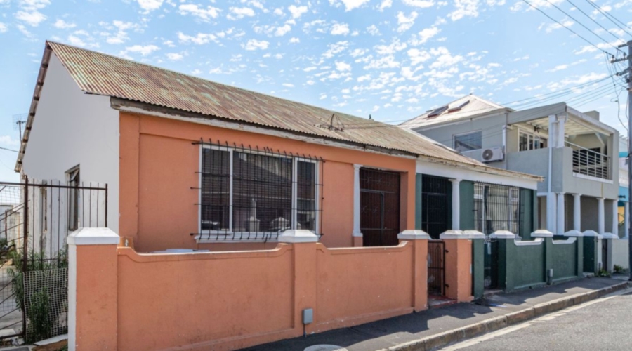 4 Bedroom Property for Sale in Woodstock Western Cape